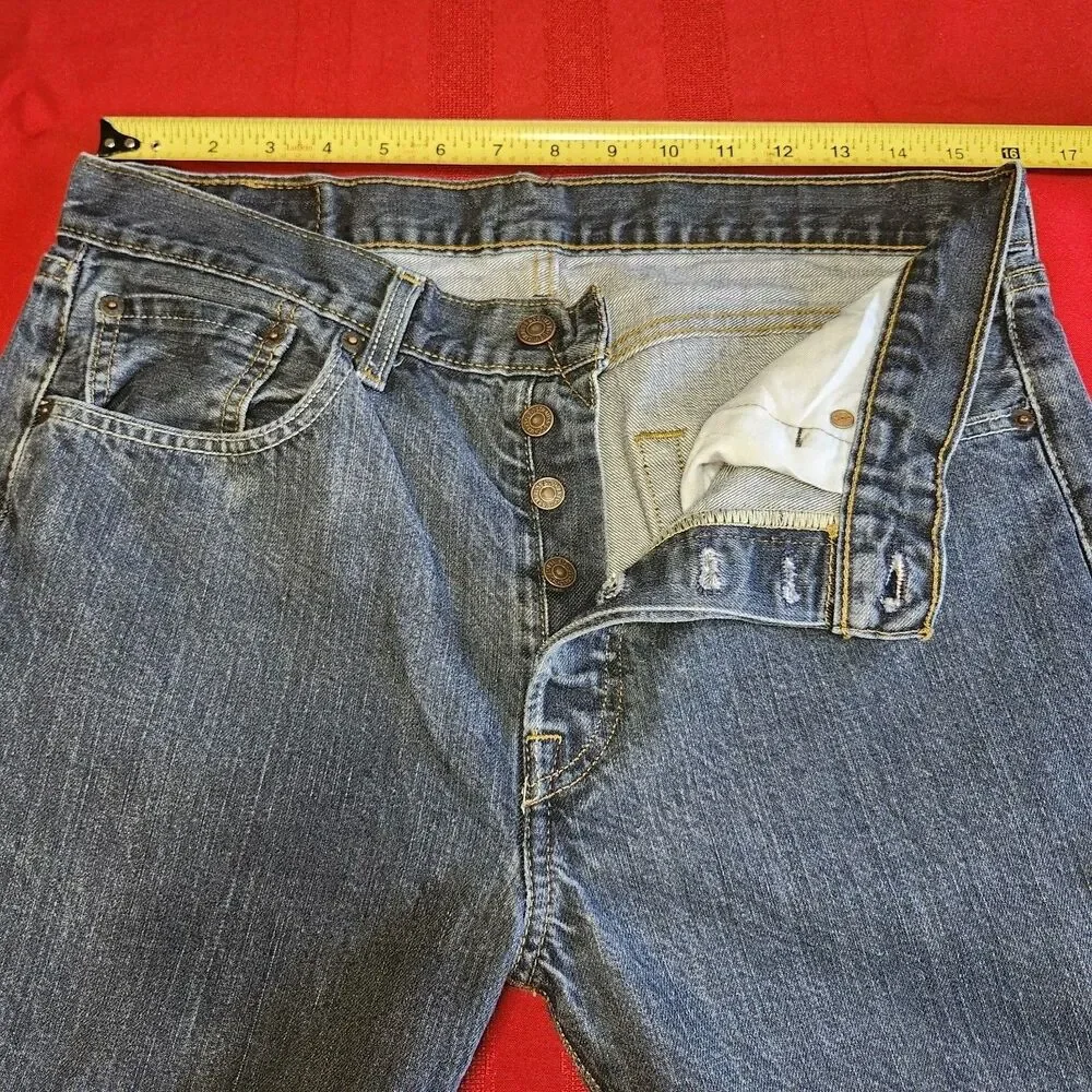 Vtg Levi's 501 Original Fit Jeans Mens 32x34 Medium Wash Denim WaterLess...